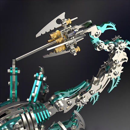 Close-up of the green mechanical scorpion's tail stinger featuring brass gears and a needle mechanism, showcasing the detailed engineering of this **metal model kit** and **puzzle mécanique métal**.