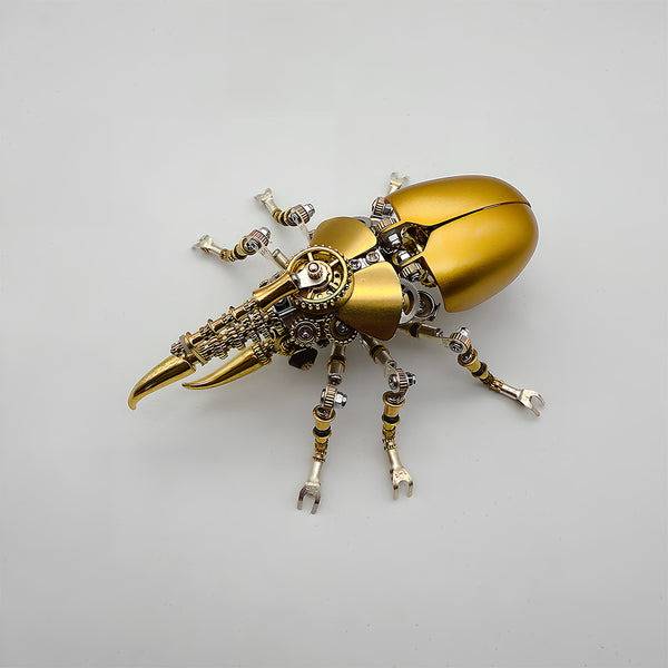 This is a Tablefunny steampunk mechanical beetle 3D metal puzzle kit: Made of gold and silver metal, it replicates the beetle’s form, featuring a shiny gold curved shell paired with a mechanical curved-horn head. Gears, axles and other components are densely arranged on the body and multiple legs—it’s a creatively designed decorative 3D metal model toy.