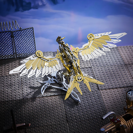 Completed 3D puzzle Metal Kits eagle in gold and silver, exquisite handcrafted metal model for hobbyists and steampunk lovers.
