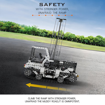 Performance feature graphic of a mechanical steampunk puzzle crane kit showcasing powerful ramp-climbing capability and all-terrain traction.